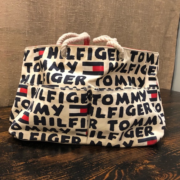 Tommy Hilfiger Handbags - Vintage Tommy Hilfiger purse